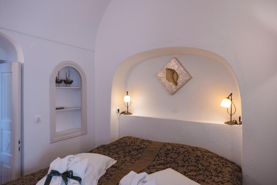 Photo of Others in Oia
