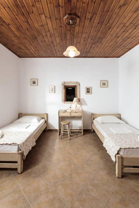 Photo of Bedroom in Moutsouna
