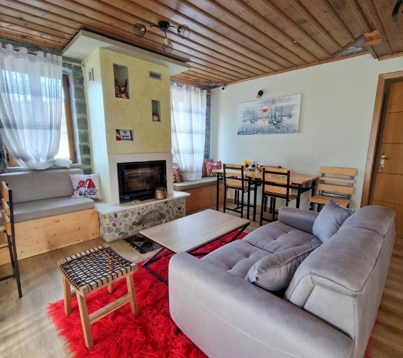 Photo of Livingroom in Lazarat