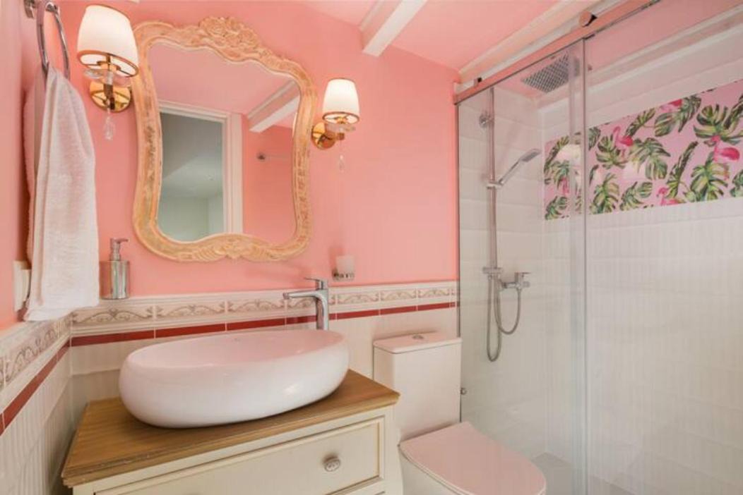 Photo of Bathroom in Old Town