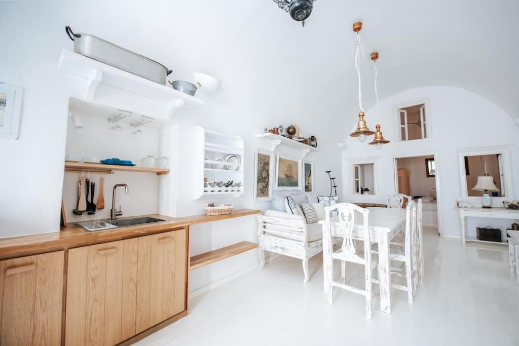 Photo of Kitchen in Oia