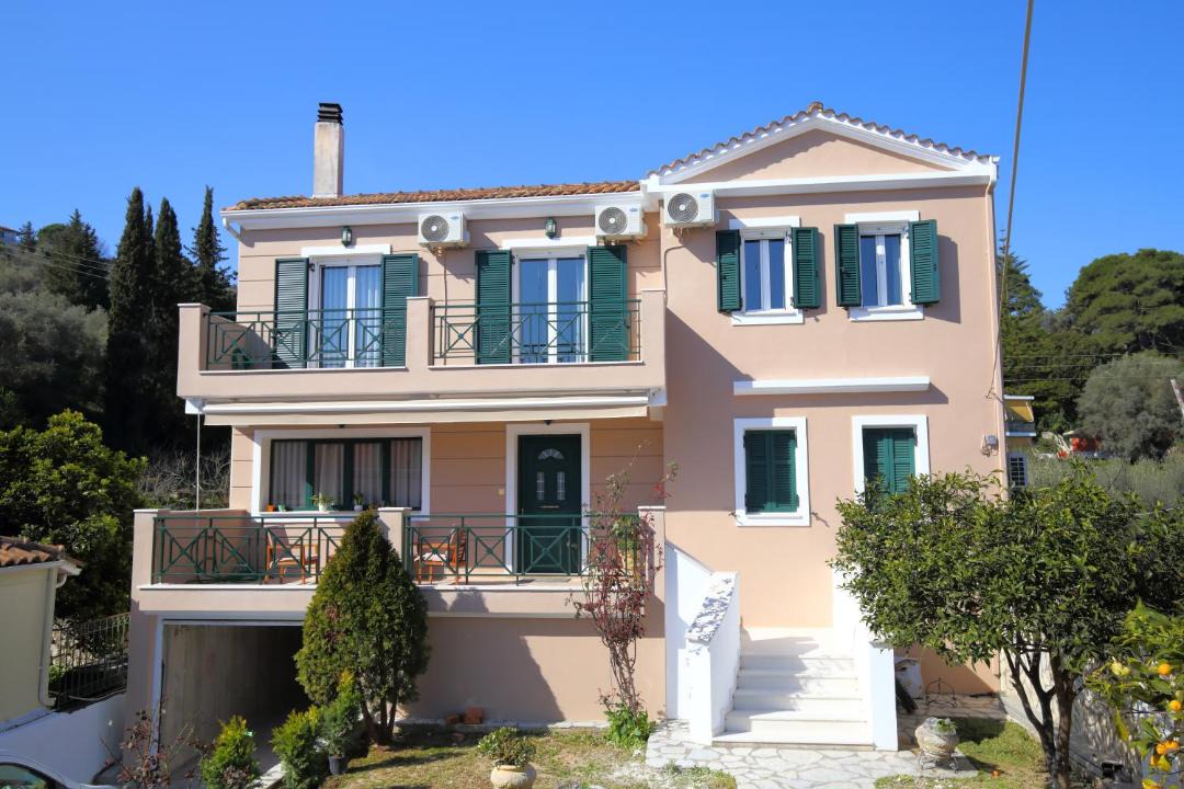 Photo of Others in Lygia