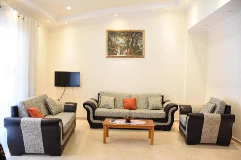 Photo of Livingroom in Permet