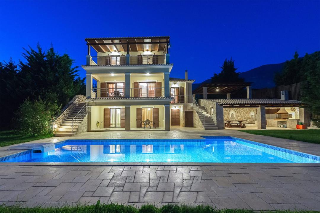 Photo of Outdoor in Karavados