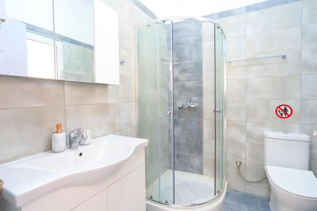 Photo of Bathroom in Gimari