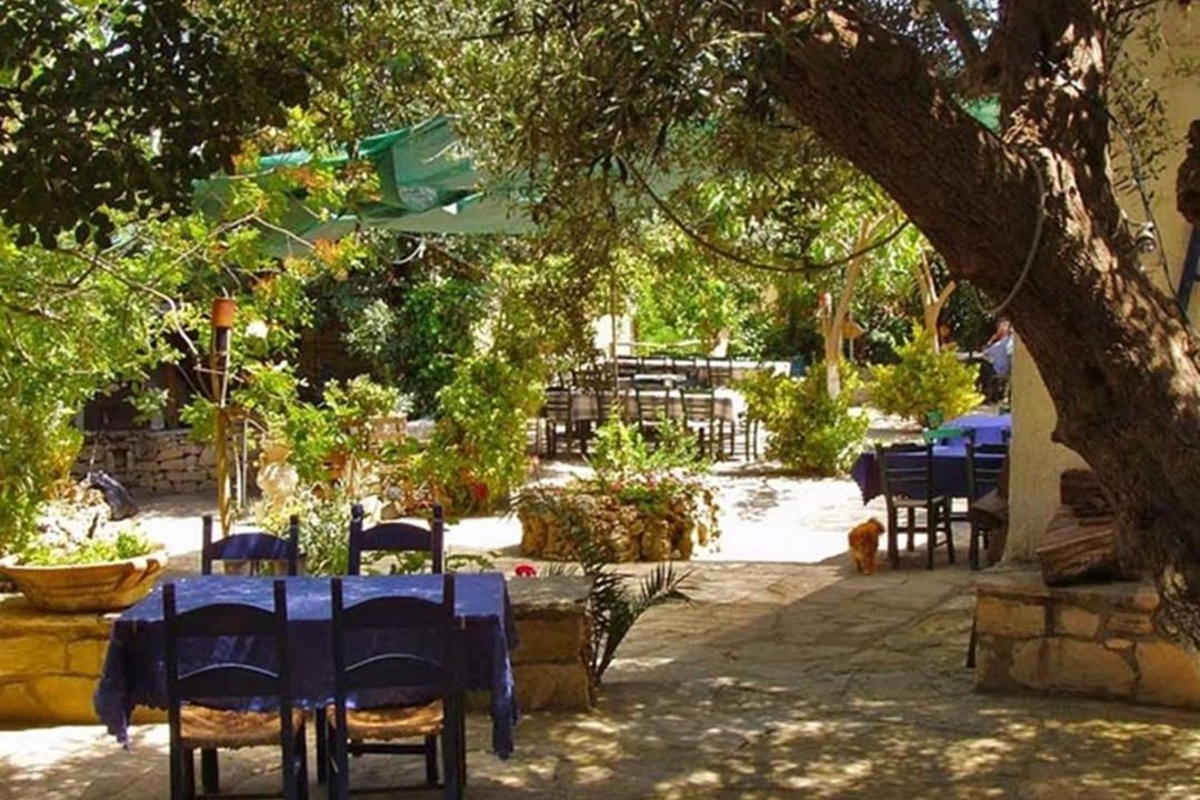 Photo of Patio Balcony in Douliana