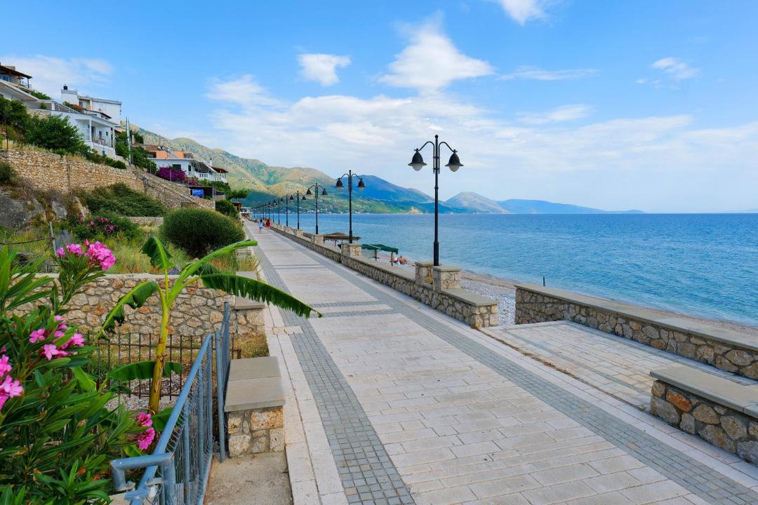 Photo of Others in Qeparo
