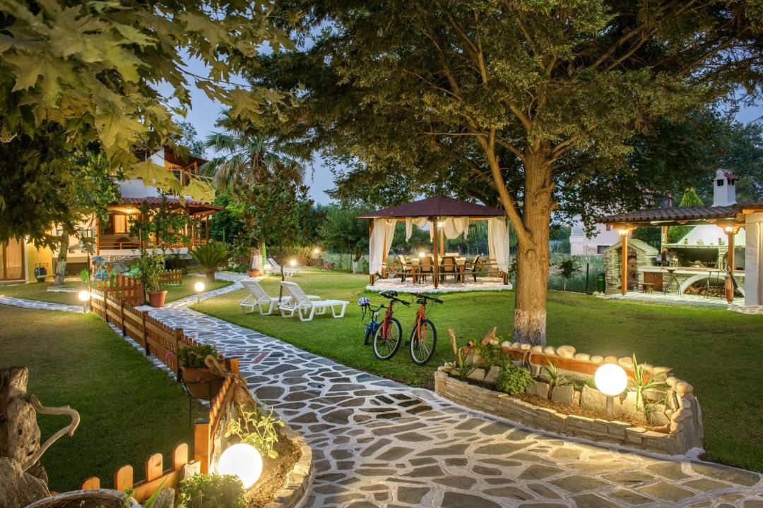 Photo of Others in Aristotelis