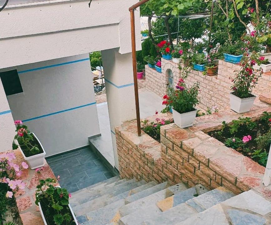 Photo of Others in Sarande