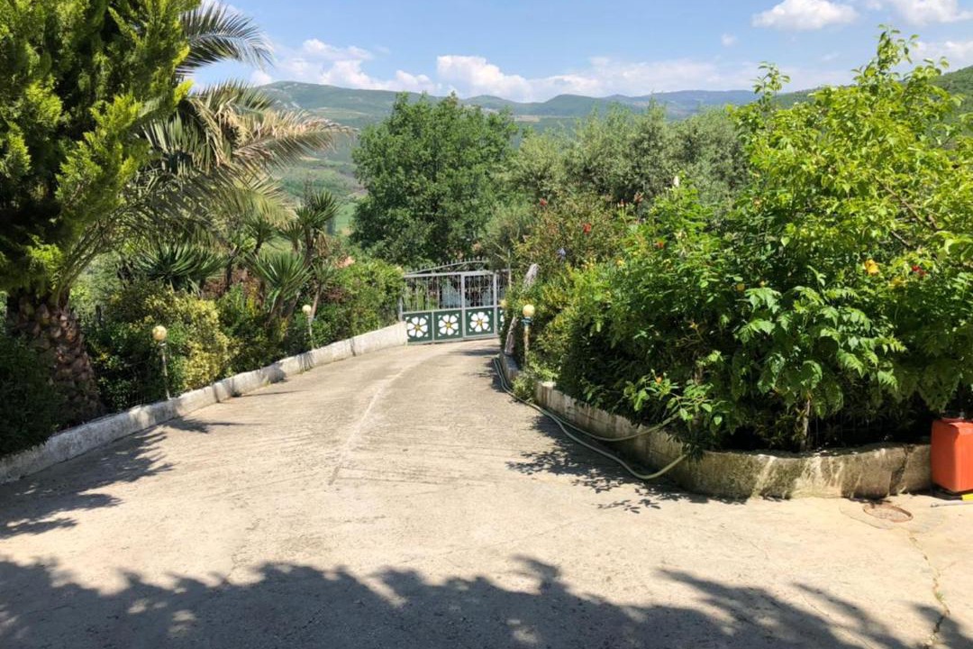 Photo of Others in Mbrostar-Urë