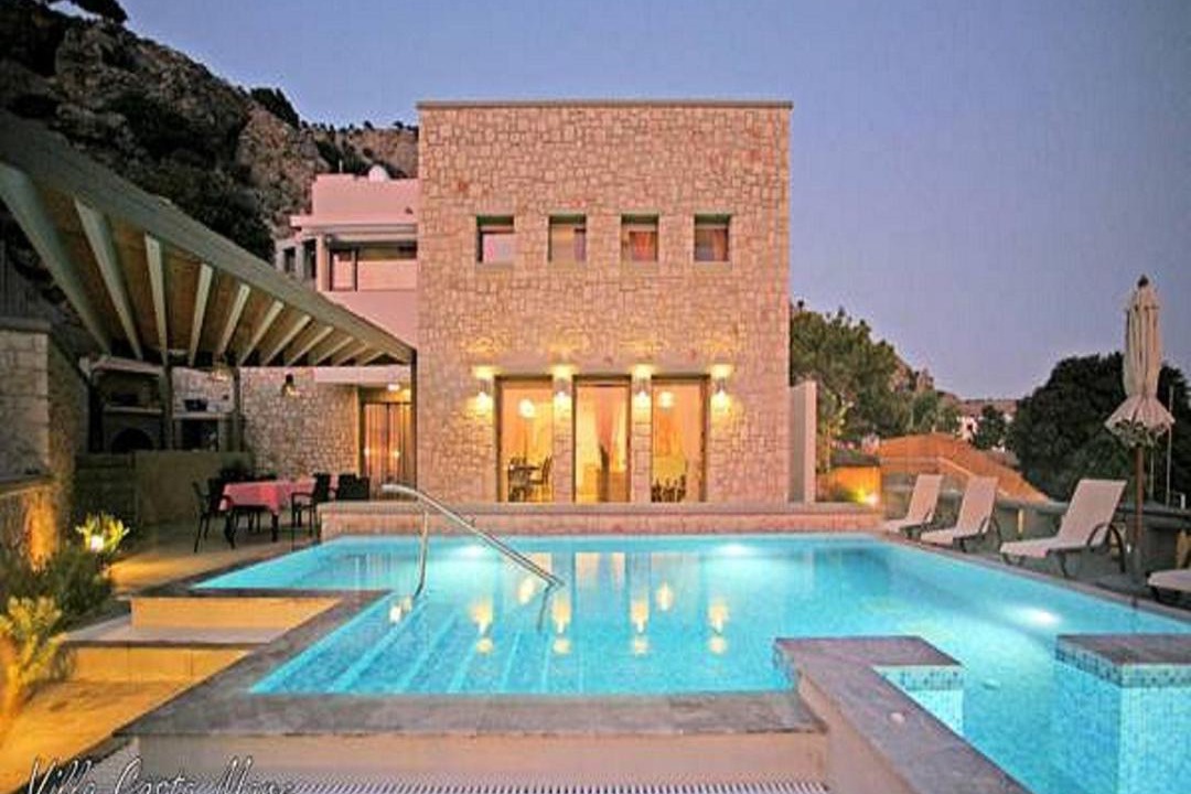 Photo of Others in Pefkos
