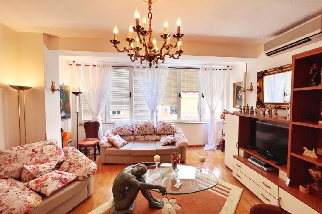 Photo of Livingroom in Blloku