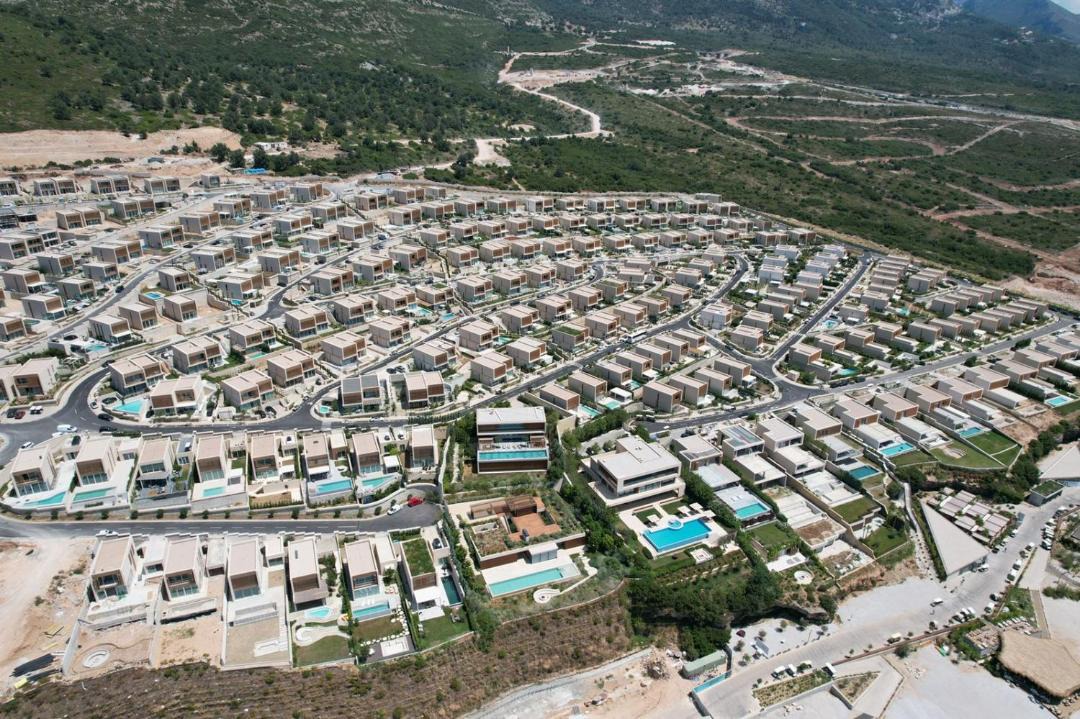 Photo of Buildings in Jala