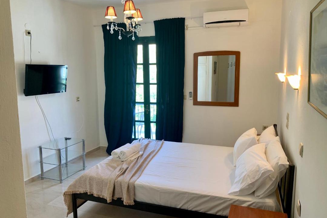 Photo of Bedroom in Anthousa