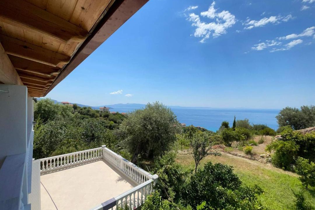 Photo of Patio Balcony in Lukove