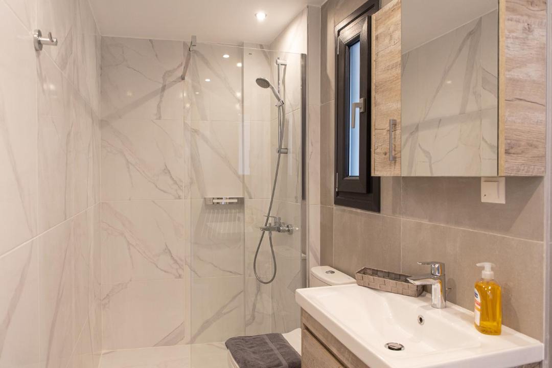 Photo of Bathroom in Korinos