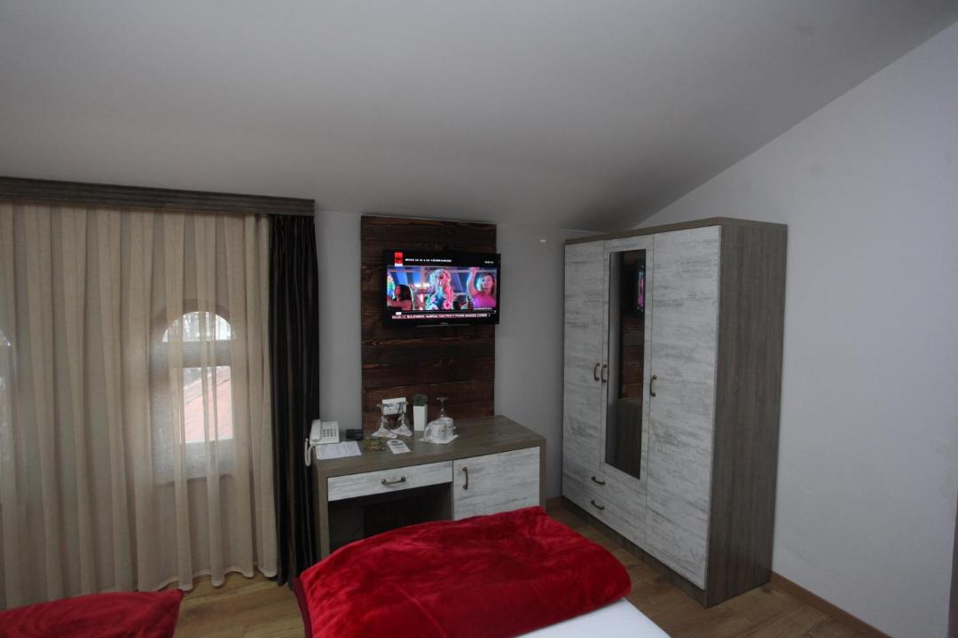 Photo of Others in Mejë