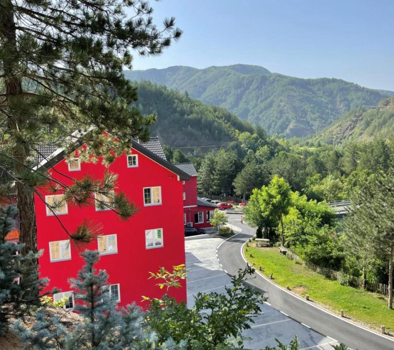 Photo of Others in Sakës