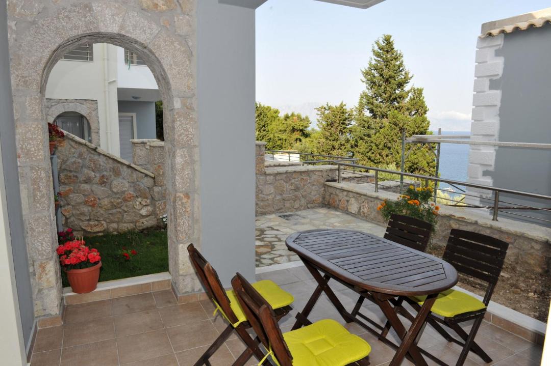 Photo of Patio Balcony in Perigiali