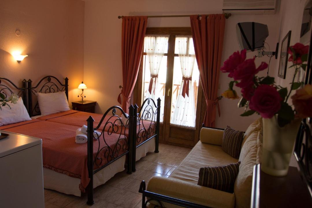 Photo of Others in Aristotelis