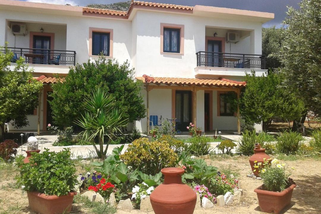 Photo of Buildings in Marathokampos