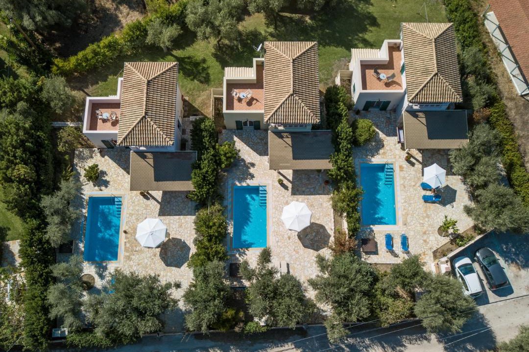 Photo of Others in Mikros Gialos