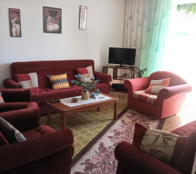 Photo of Livingroom in Qender