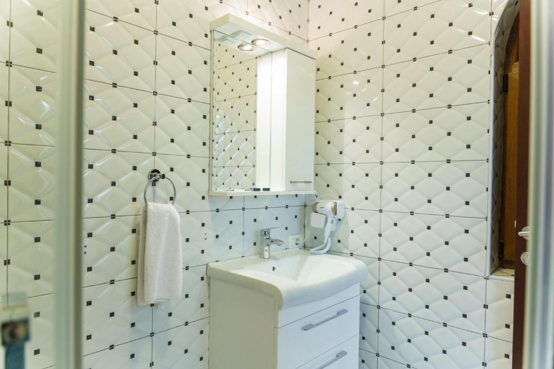 Photo of Bathroom in Pejë