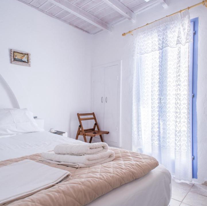 Photo of Others in Folegandros