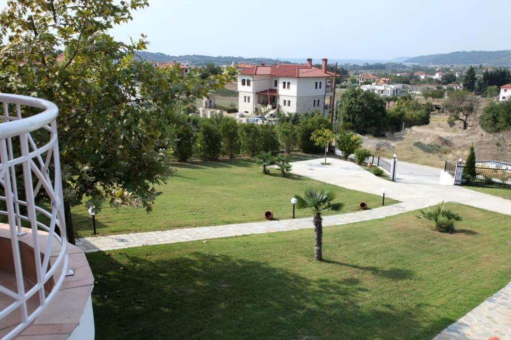 Photo of Others in Kassandra