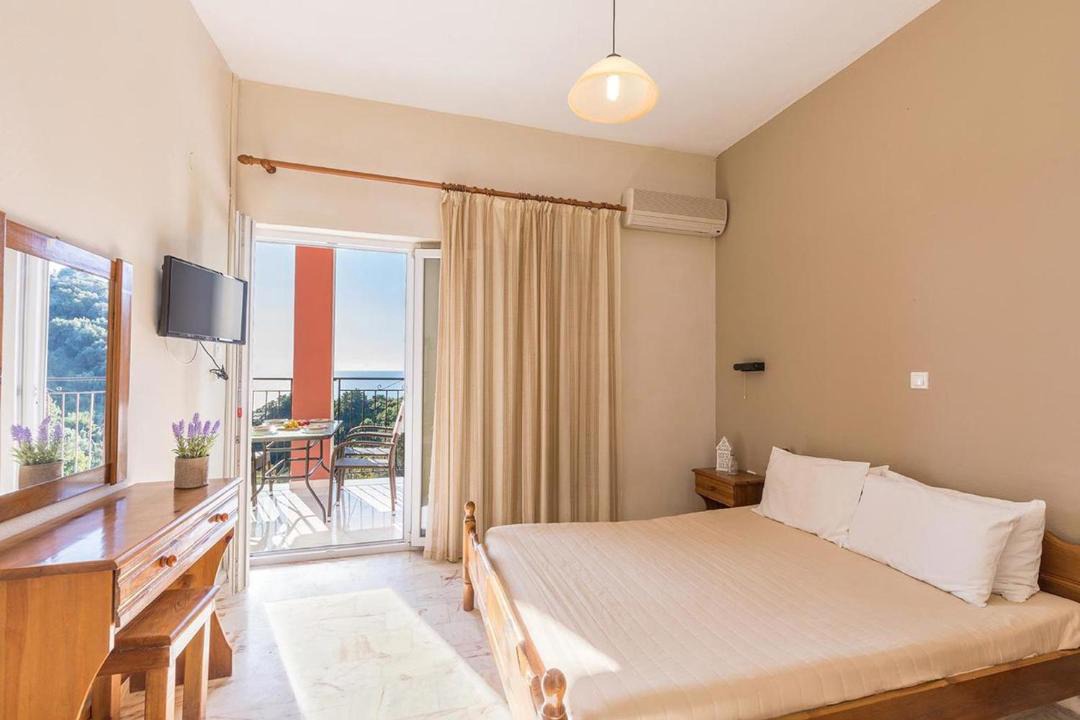 Photo of Bedroom in Sinarades