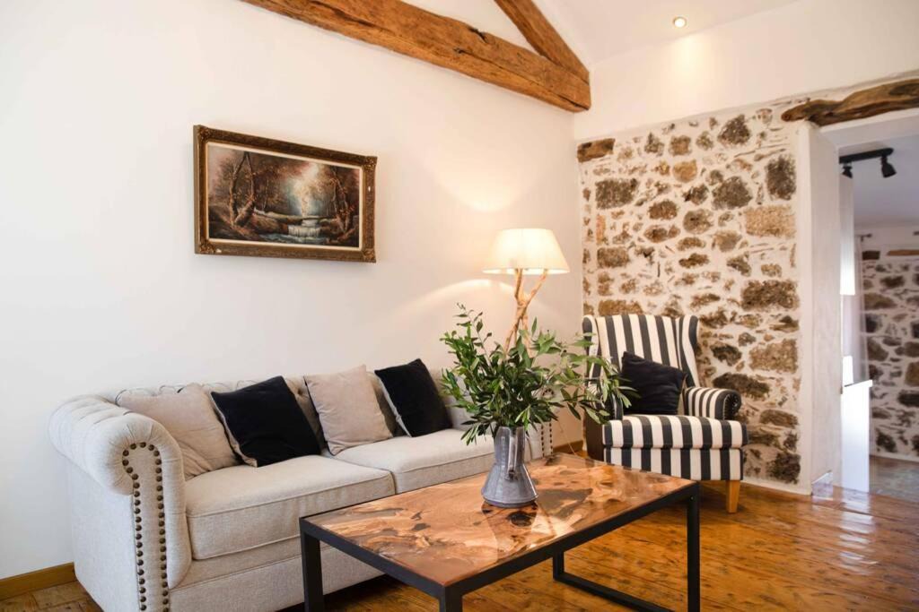 Photo of Livingroom in Paleokastritsa