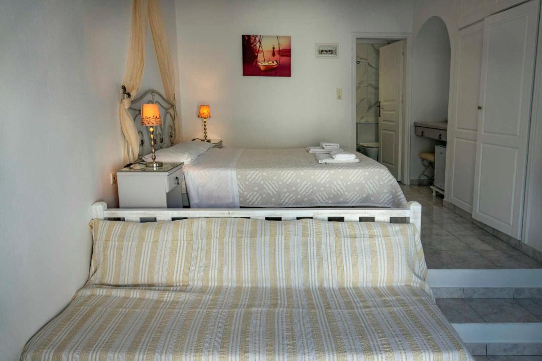 Photo of Others in Folegandros Town