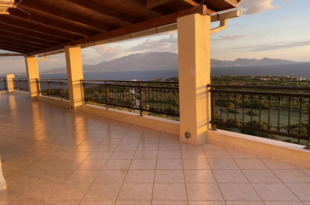 Photo of Patio Balcony in Elation