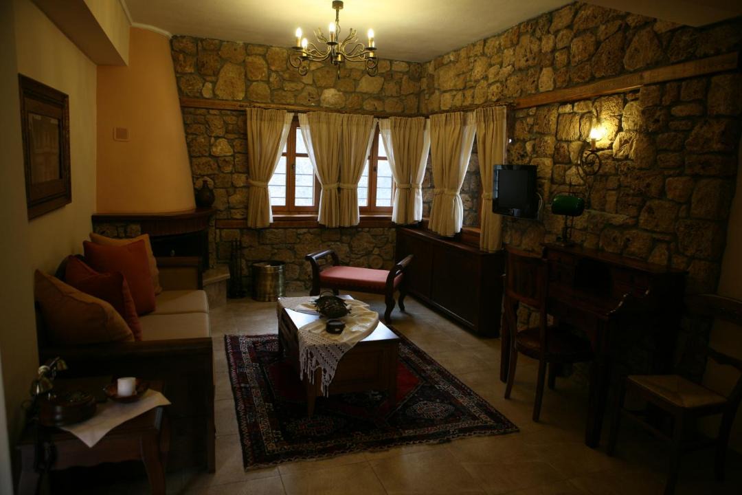 Photo of Others in Almopia