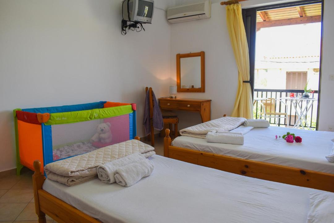 Photo of Bedroom in Foinikounta