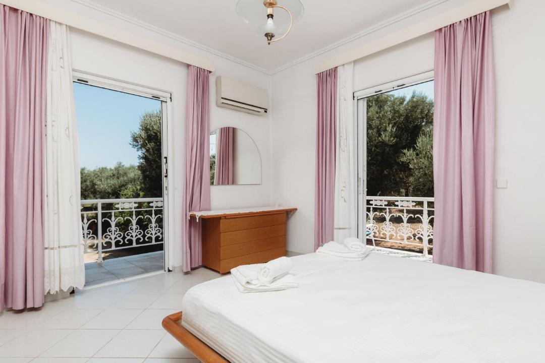 Photo of Bedroom in Lithakia