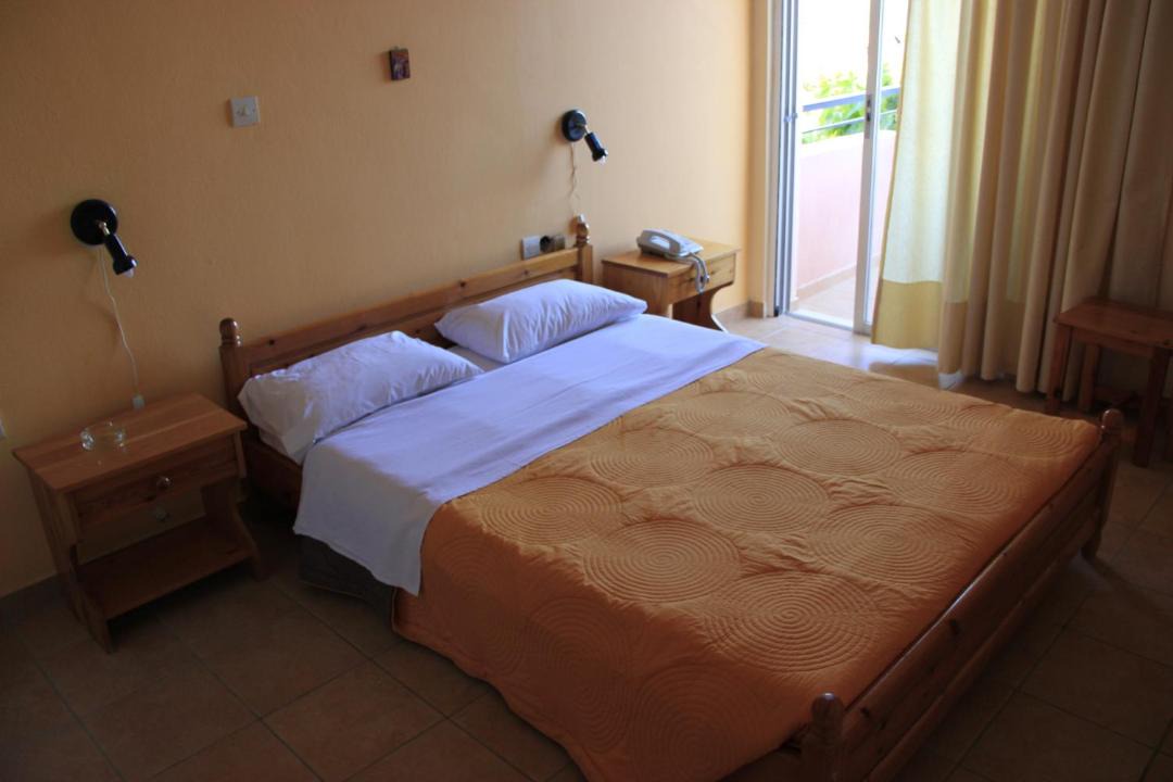 Photo of Bedroom in Sarakiniko