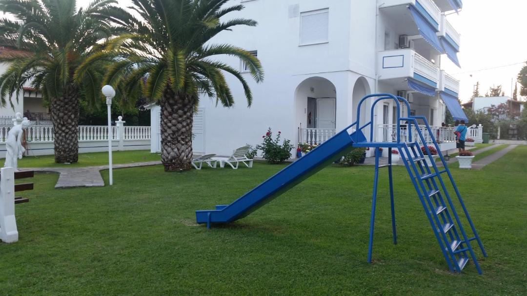 Photo of Others in Paralia Skotinis
