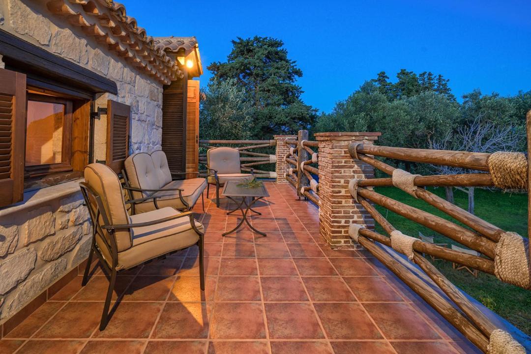 Photo of Patio Balcony in Vasilikos