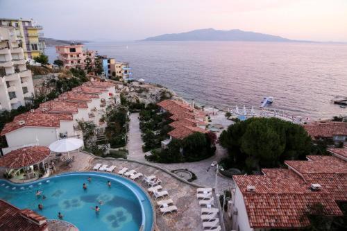 Photo of Others in Sarande