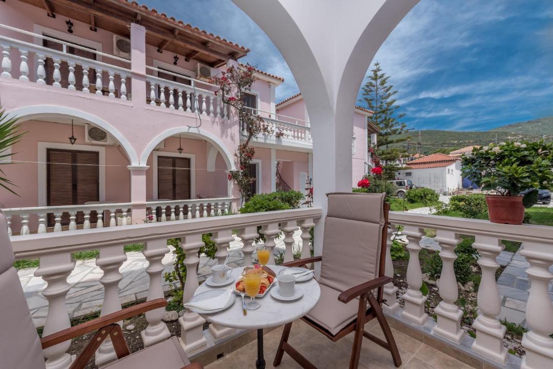 Photo of Patio Balcony in Kalamaki