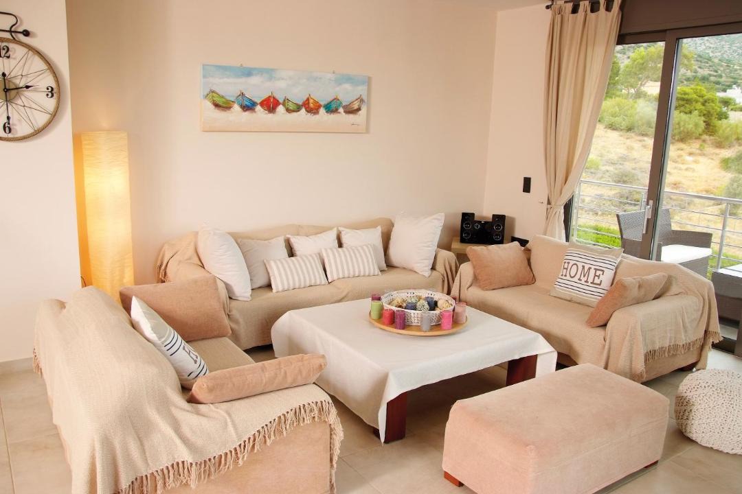 Photo of Livingroom in Saronikos
