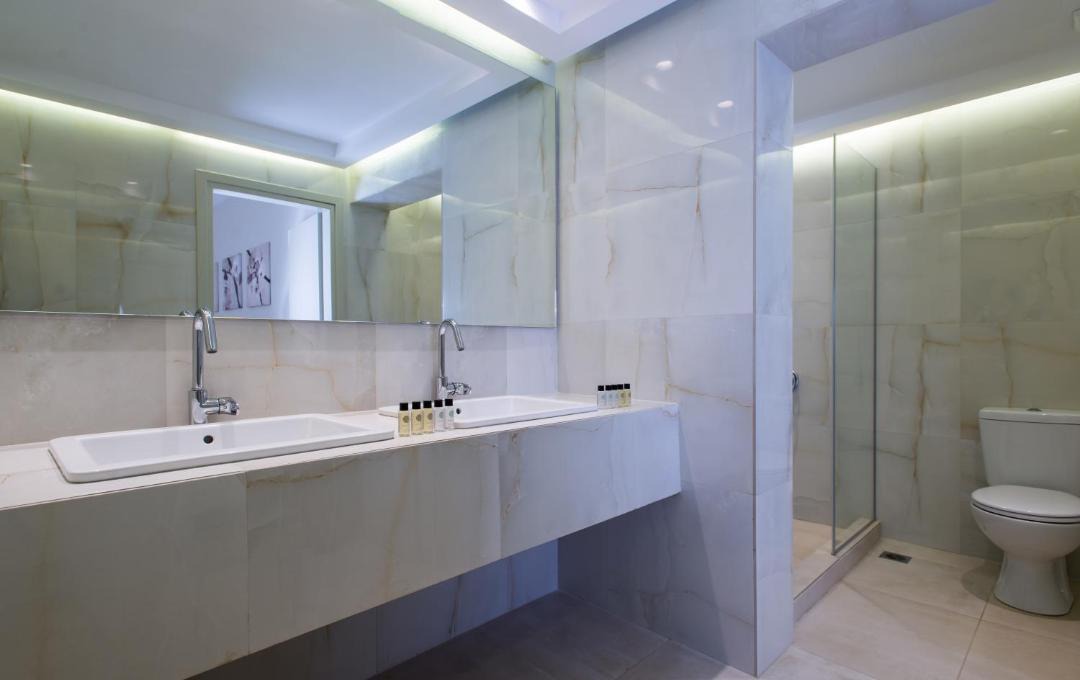 Photo of Others in Agia Anna Beach