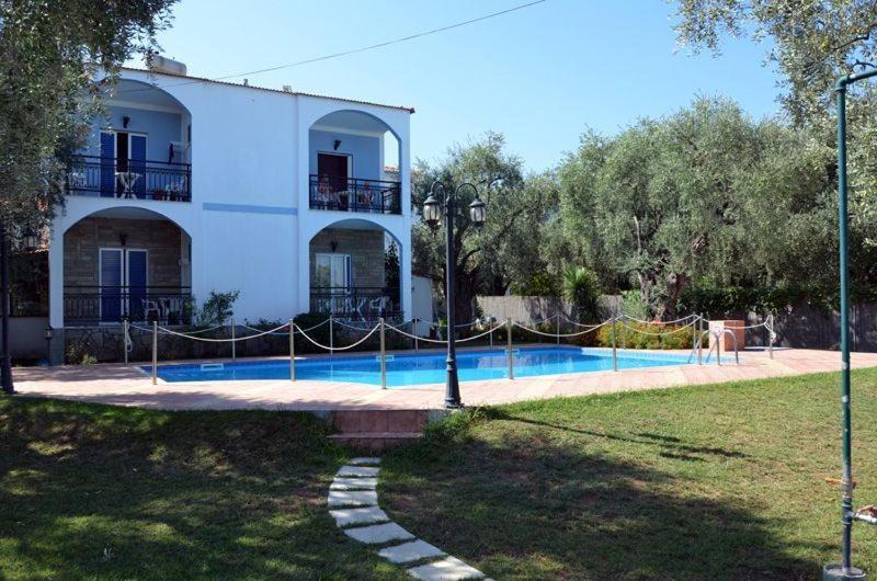 Photo of Others in Thasos Town