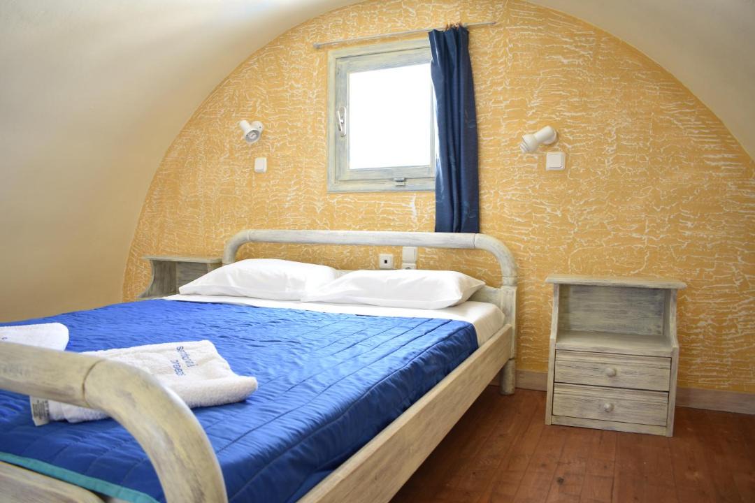 Photo of Bedroom in Perissa