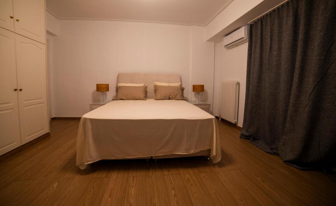 Photo of Bedroom in Kalamata Marina