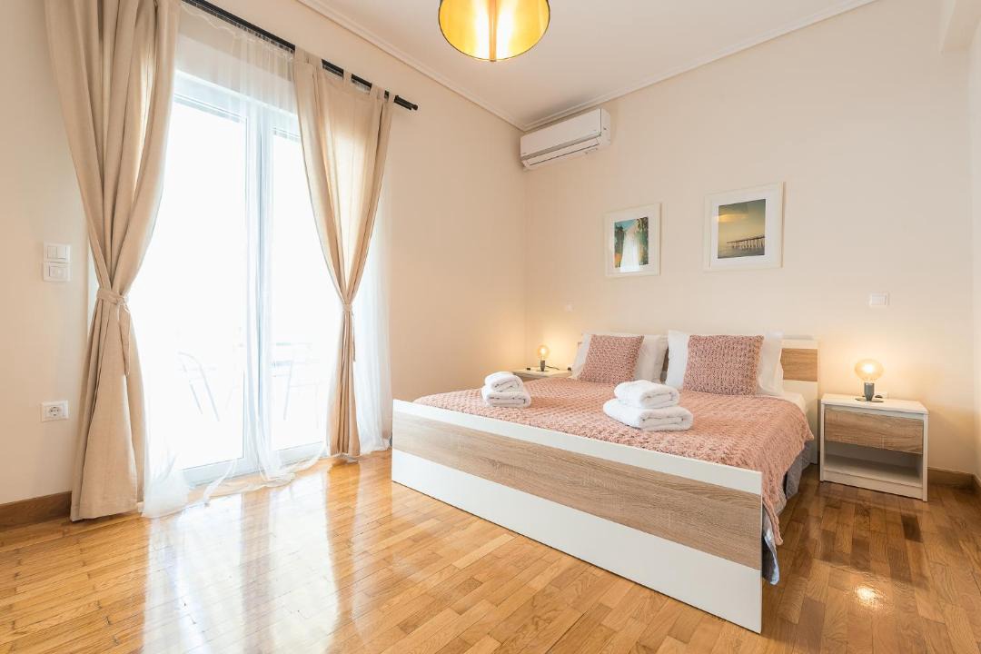Photo of Bedroom in Metaxourgio