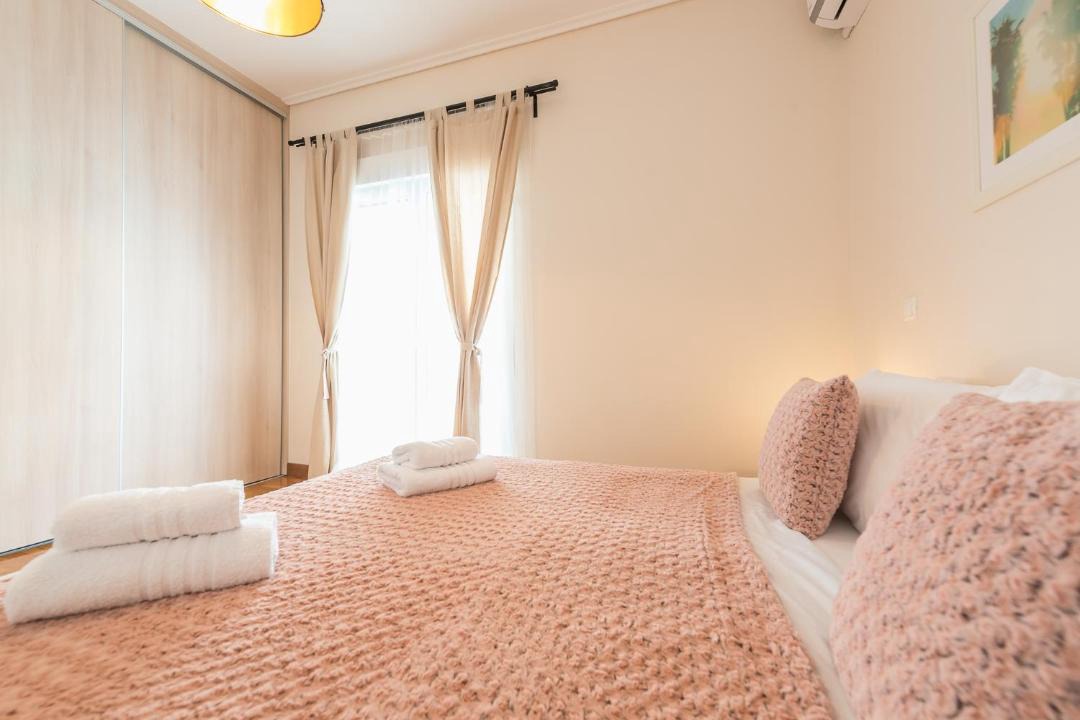 Photo of Bedroom in Metaxourgio