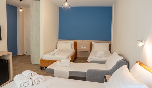Family Room, Partial Sea View